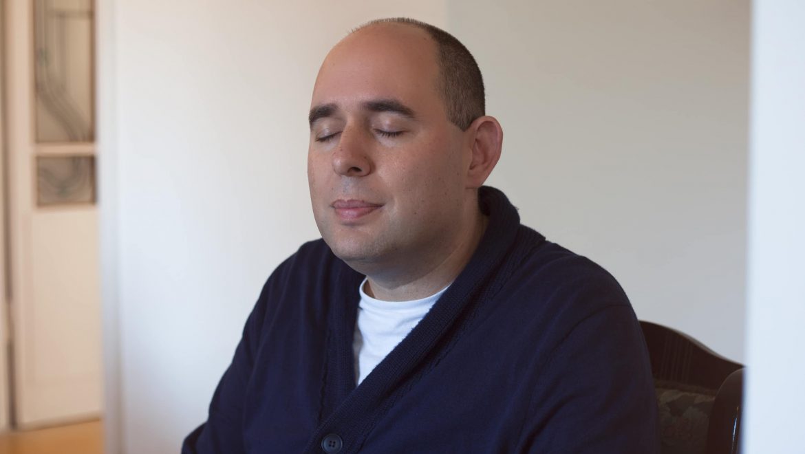 בין אלימות לשיתוף פעולה